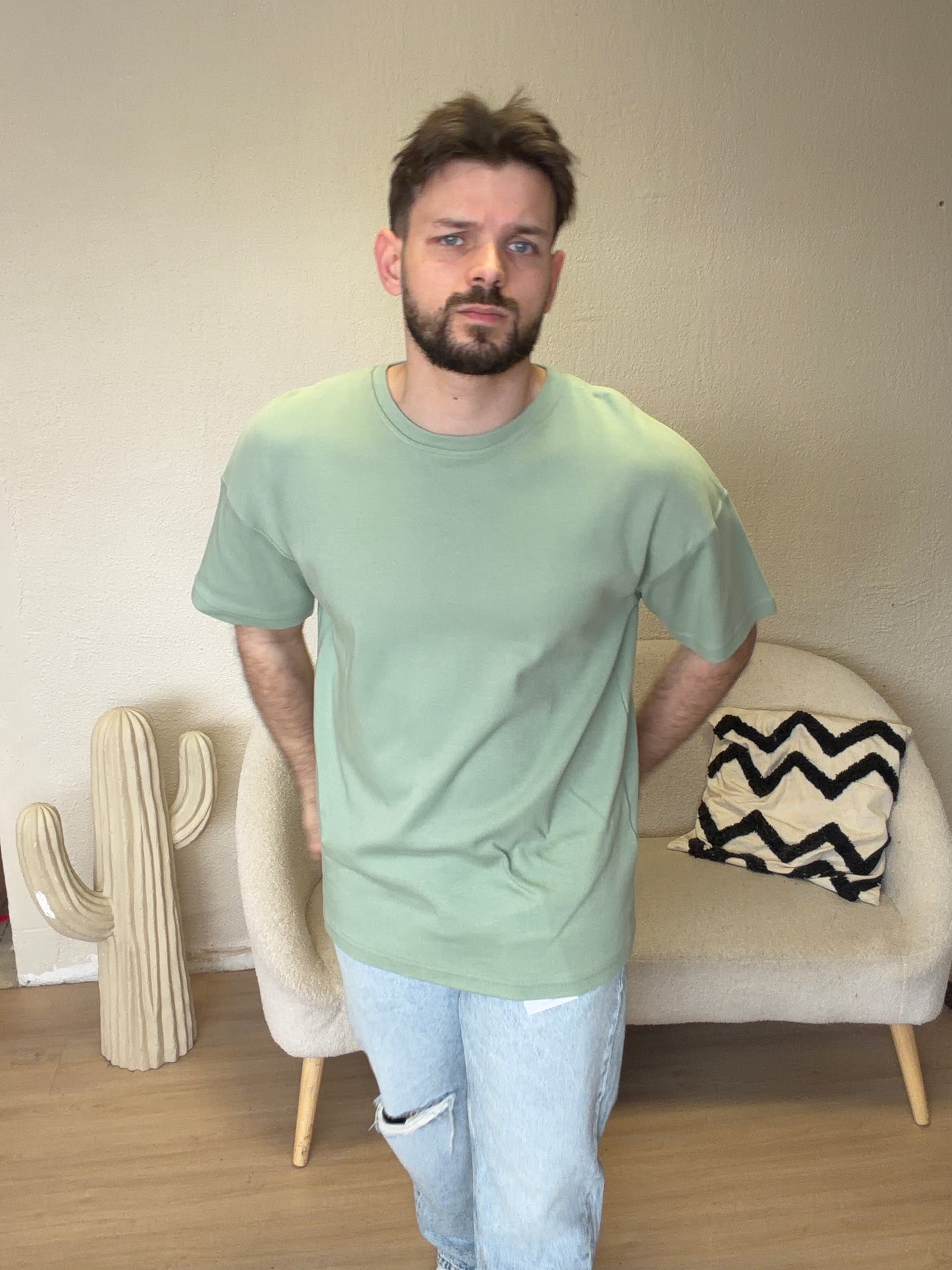 T-shirt neuf taille M
