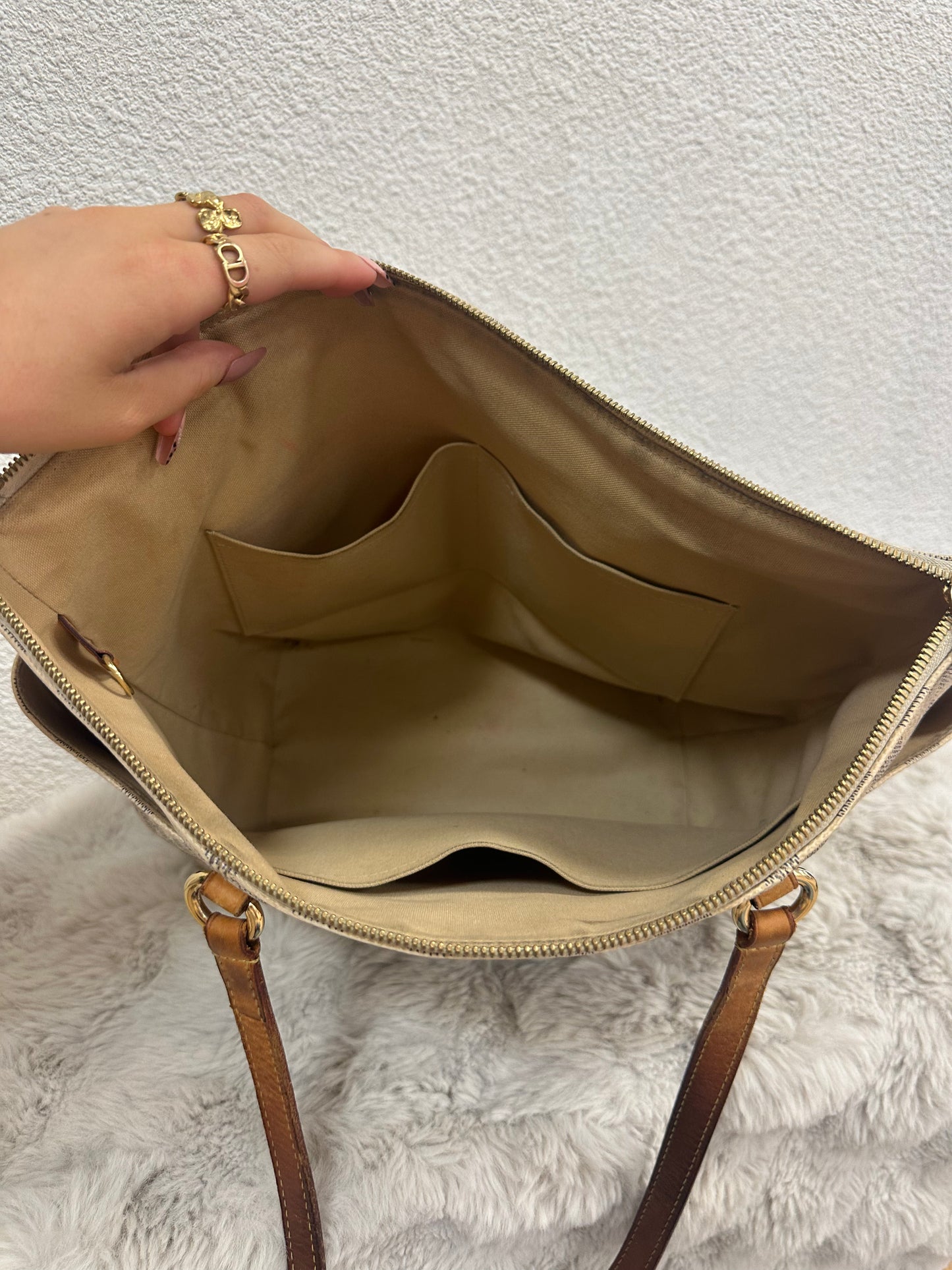 Sac Louis Vuitton Totally