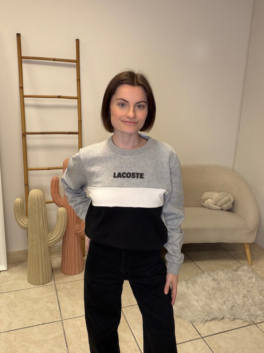Sweat Lacoste taille XS