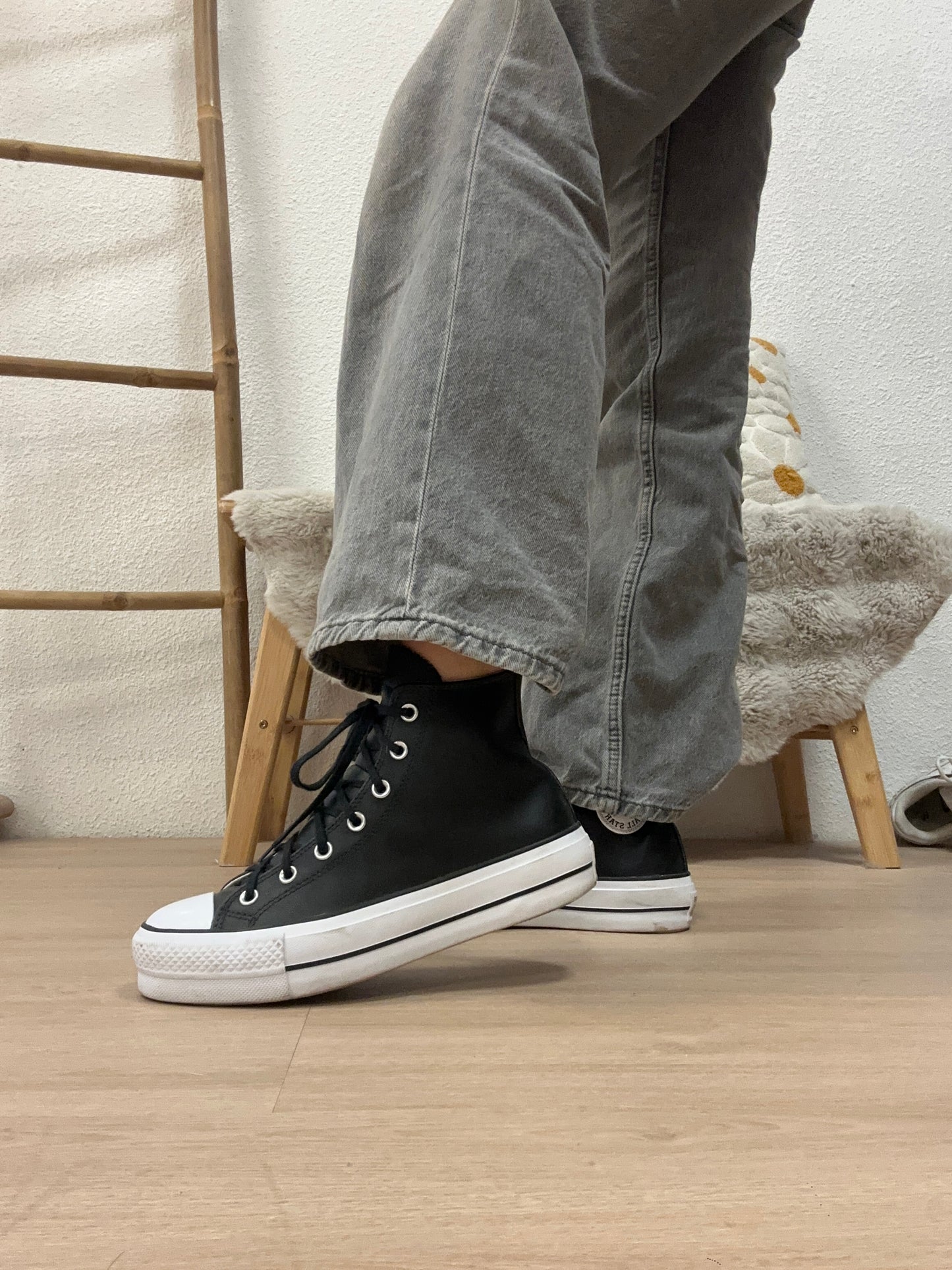 Converse en cuir taille 40