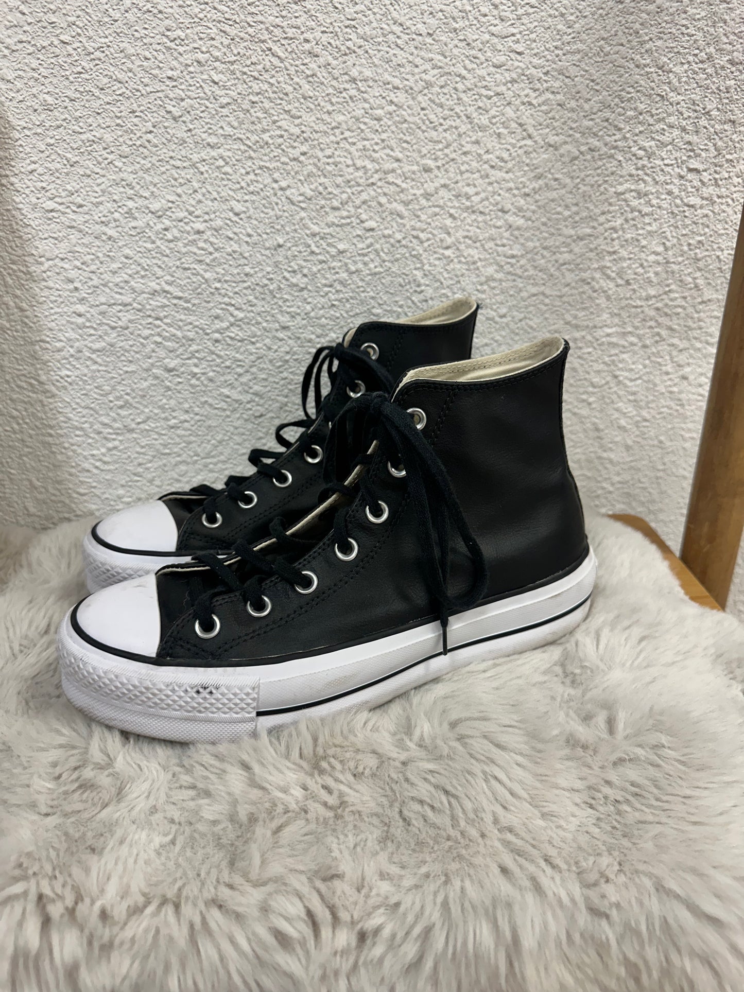 Converse en cuir taille 40