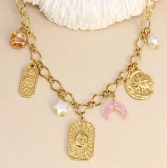 Collier breloques doré