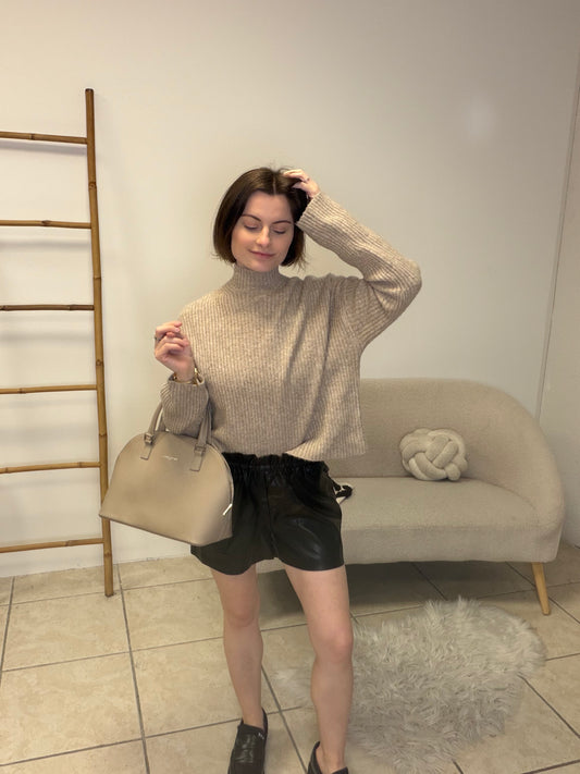 Short simili cuir taille XS