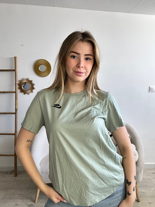 T-shirt NIKE taille S